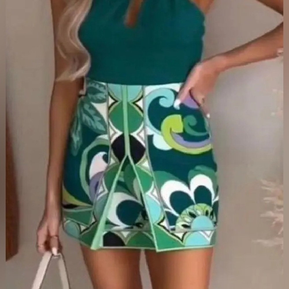 ZARA: Short printed skirt with Inverted box pleat (Size S) NWT